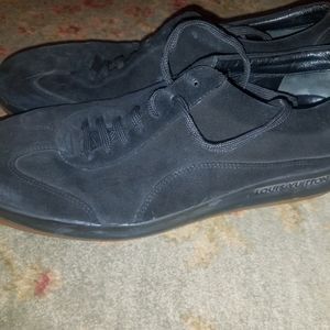 Louis Vuitton PROJECT suede sneakers need work
